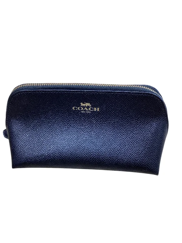 Makeup Bag By Coach, Size: Small