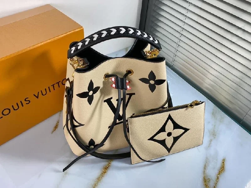 Louis Vuitton Capucines bags with smooth calfskin leather for luxuryLouis Vuitton Crafty NeoNoe MM Bag