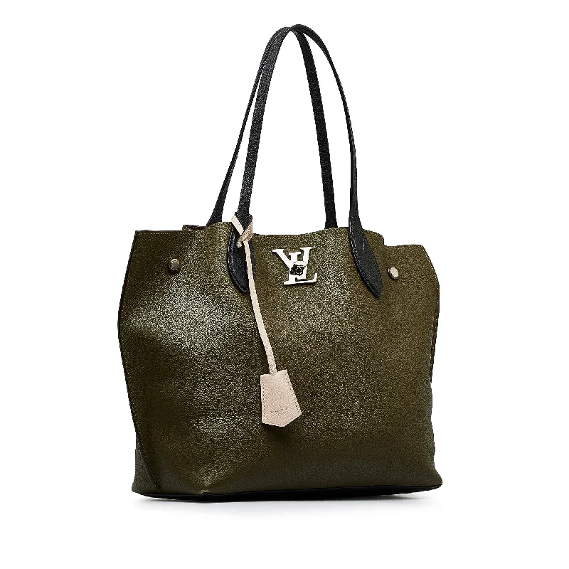 Louis Vuitton tote bags with a double - handle and shoulder - strap optionGreen Louis Vuitton Lockme Go Tote