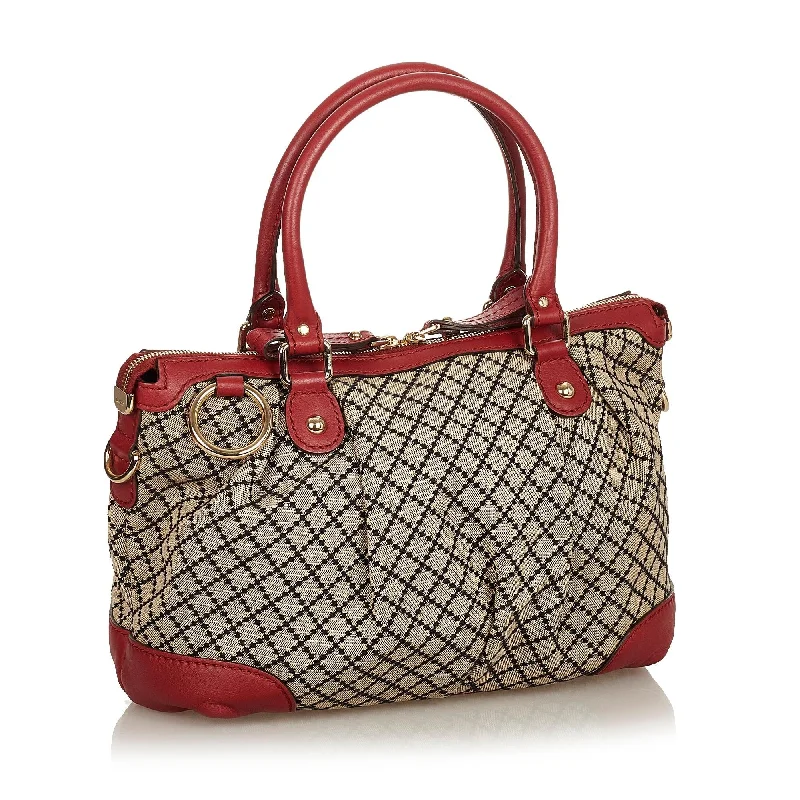 Women Gucci Sylvie bags with a monogram - embossed leatherGucci Diamante Sukey Canvas Satchel (26347)