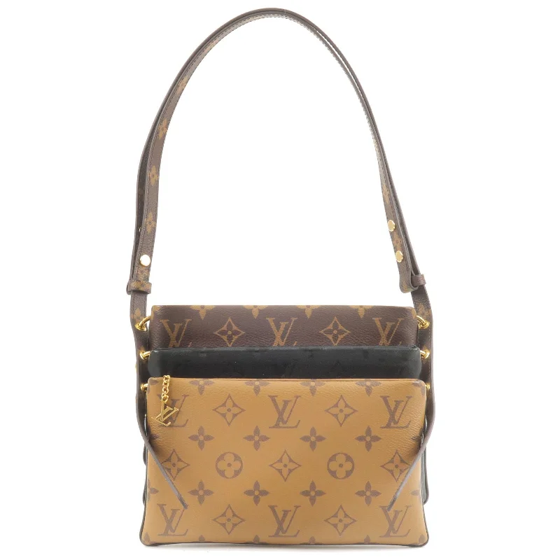 Louis Vuitton crossbody bags with a printed floral pattern for femininityLouis Vuitton Monogram Reverse Pochette LV3 Shoulder Bag M45412