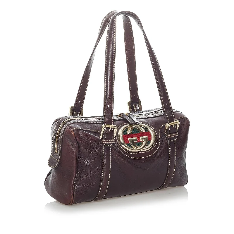 Women Gucci bags with interlocking G hardware for a classic lookGucci Dialux Britt Boston Bag (31068)