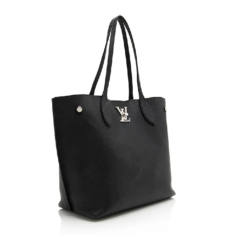 Louis Vuitton Alma bags with a detachable shoulder strap for versatilityLouis Vuitton Calfskin Lockme Go Tote (22923)