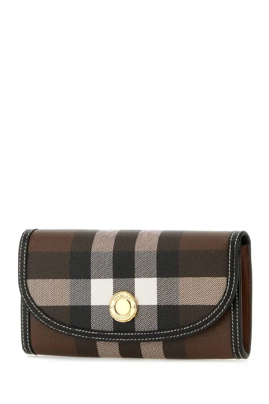 Burberry Bags with Magnetic Closures for Quick AccessBurberry Woman Printed Canvas And Leather Wallet