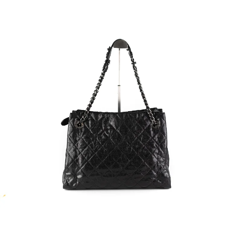 Chanel All - Match Handbag for Versatile StylingChanel Caviar Crave Leather Tote Black