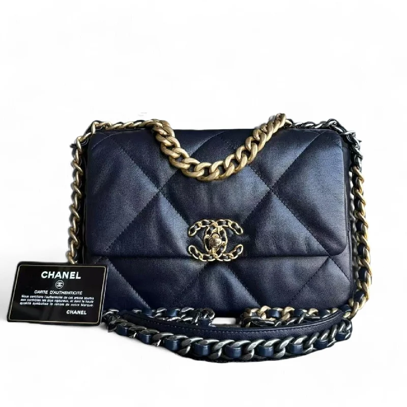 Chanel All - Match Handbag for Versatile StylingChanel 19 Bag Small - 26CM C19 Quilted Goatskin Dark Navy Blue Two-tone Gold Hardware Series 30