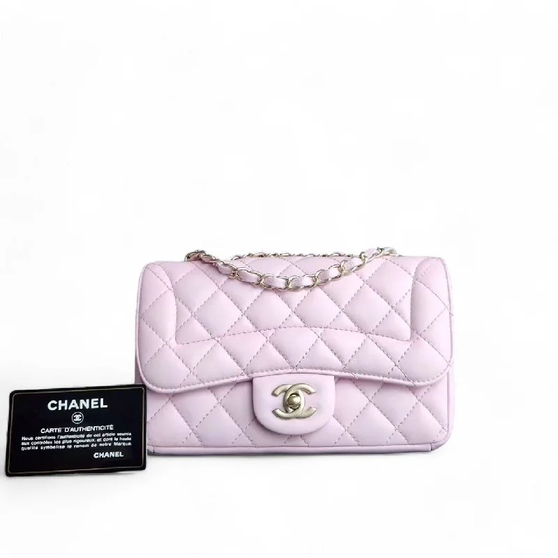 Chanel Chain Strap Handbag for Everyday UseChanel Chic Flap Small - 23CM Quilted Lambskin Sakura Light Pink Gold Hardware Series 21