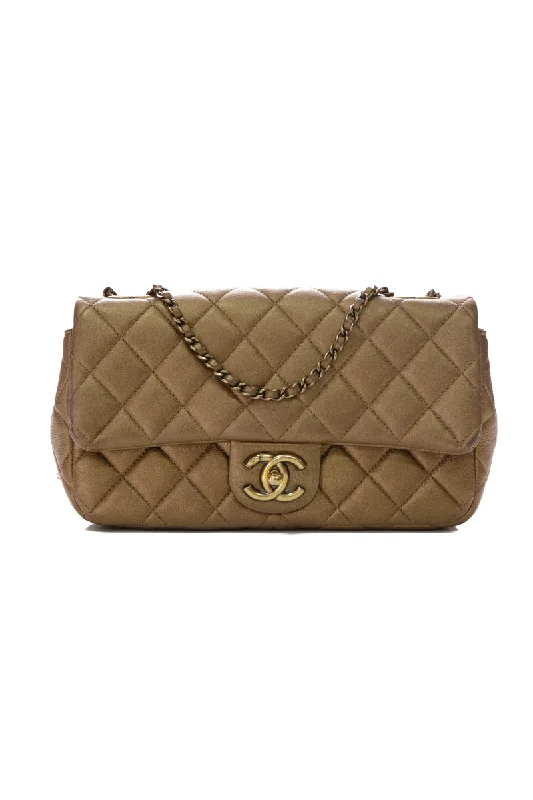 Chanel All - Match Handbag for Versatile StylingCC Eyelet Single Flap Bag