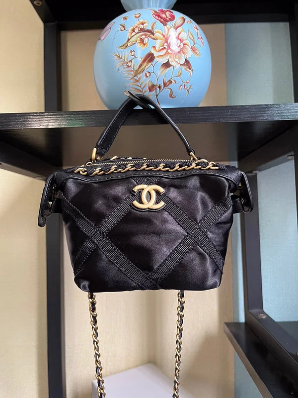 Chanel Chain Strap Handbag for Everyday UseWF - Chanel Bags - 1075