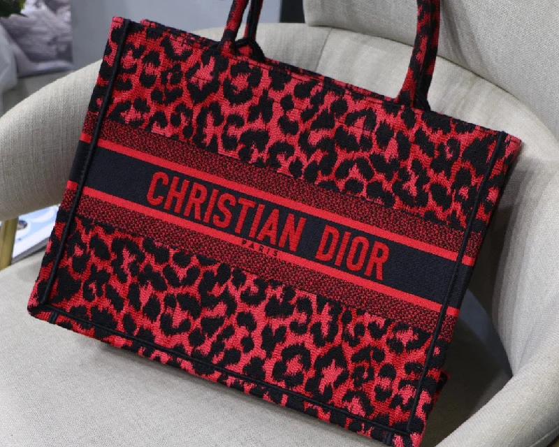 High - fashion Christian Dior bags with a geometric patternChristian Dior - Luxury Bags  490