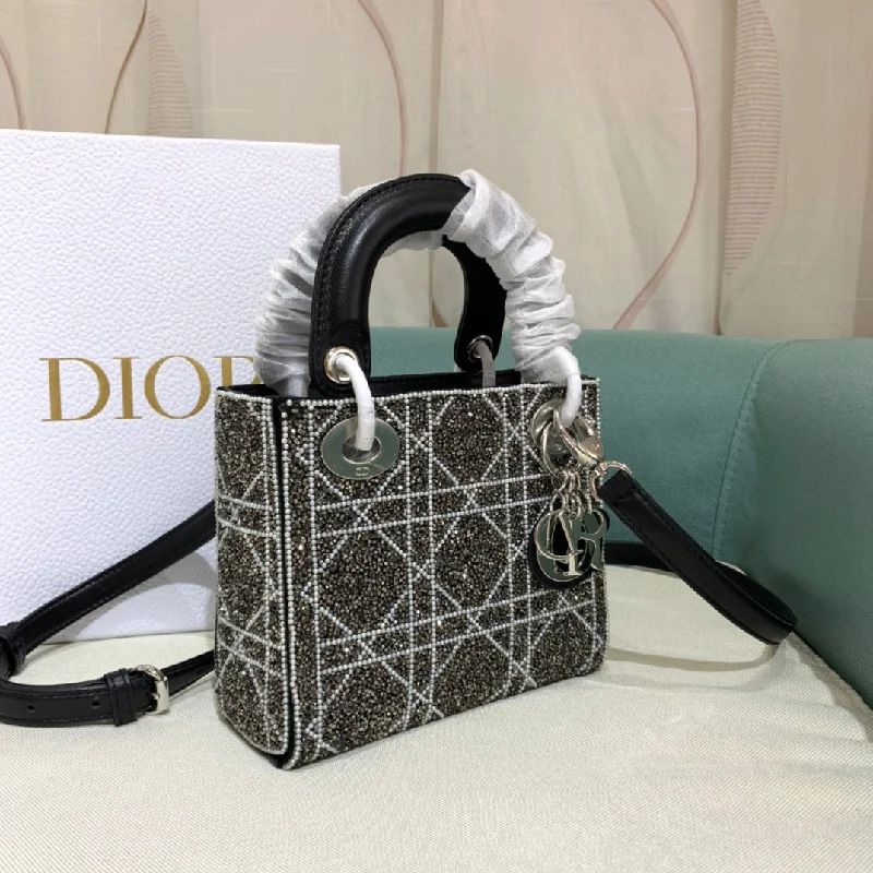 Christian Dior tote bags with a double - handle and shoulder - strap optionChristian Dior - Luxury Bags  882