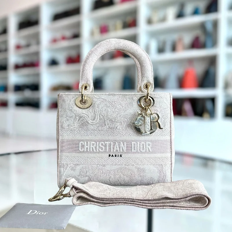 Christian Dior handbags with a back - pocket for quick storageLady Medium D-Lite Toile de Jouy Embroidery LGHW