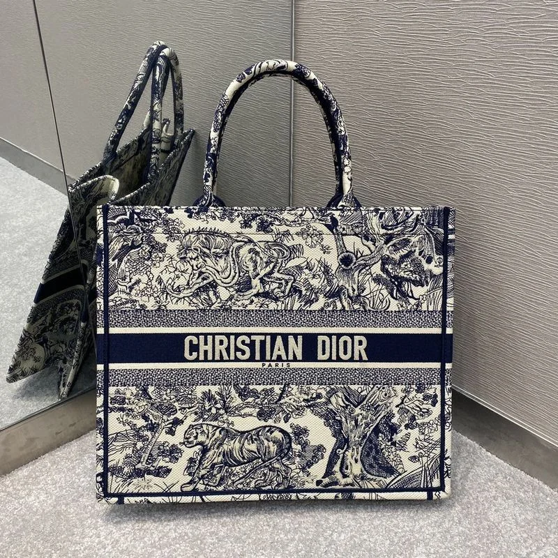 Christian Dior Saddle bags with a distressed leather finishGlitzybags - Dior Bags - 4137