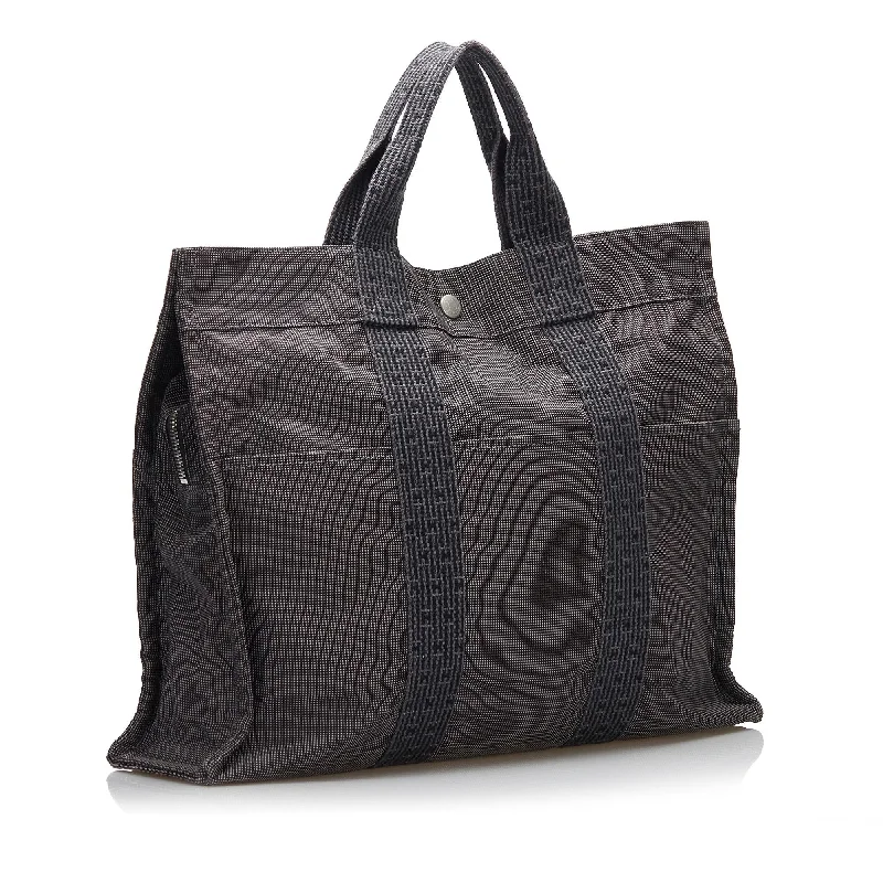 Trendy Hermes Bolide Bags in Metallic FinishesHermes Fourre Tout MM (SHG-nhwcwU)