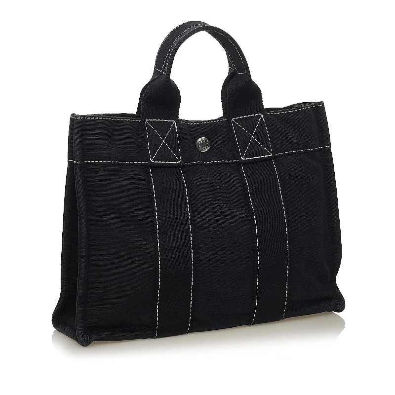 Hermes Bags with Reflective Elements for Safety at NightHermes Fourre Tout PM (SHG-34192)