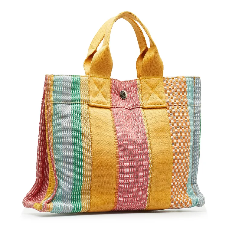 Sustainable and Ethical Hermes Bags for Conscious ConsumersHermes Fourre Tout PM (SHG-jvtqqT)