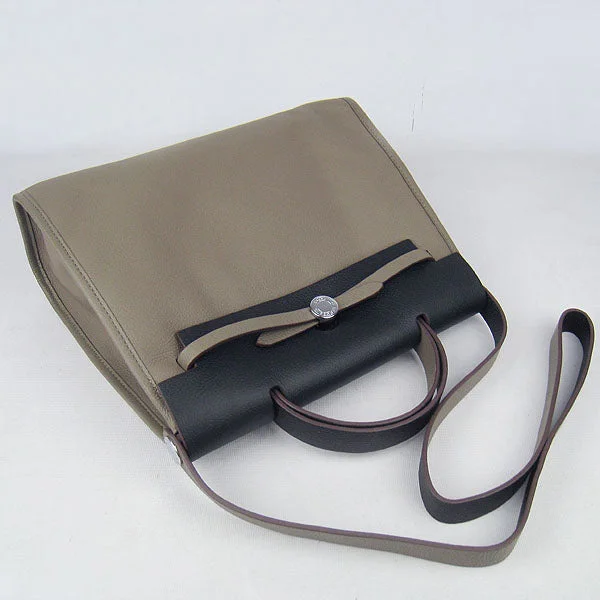 Minimalist Hermes Bags for a Sleek and Timeless LookHermes Herbag 60667 Ladies 2way