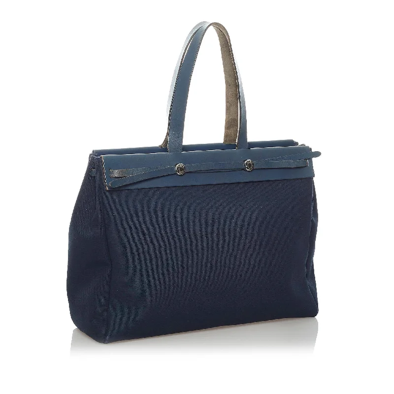 Two - Tone Hermes Bags for a Modern and Stylish AppearanceHermes Herbag Cabas MM (SHG-30444)