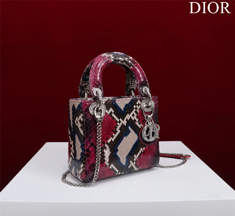 Christian Dior Saddle bags with a studded trim for a bold lookWF - Dior Bag - 189