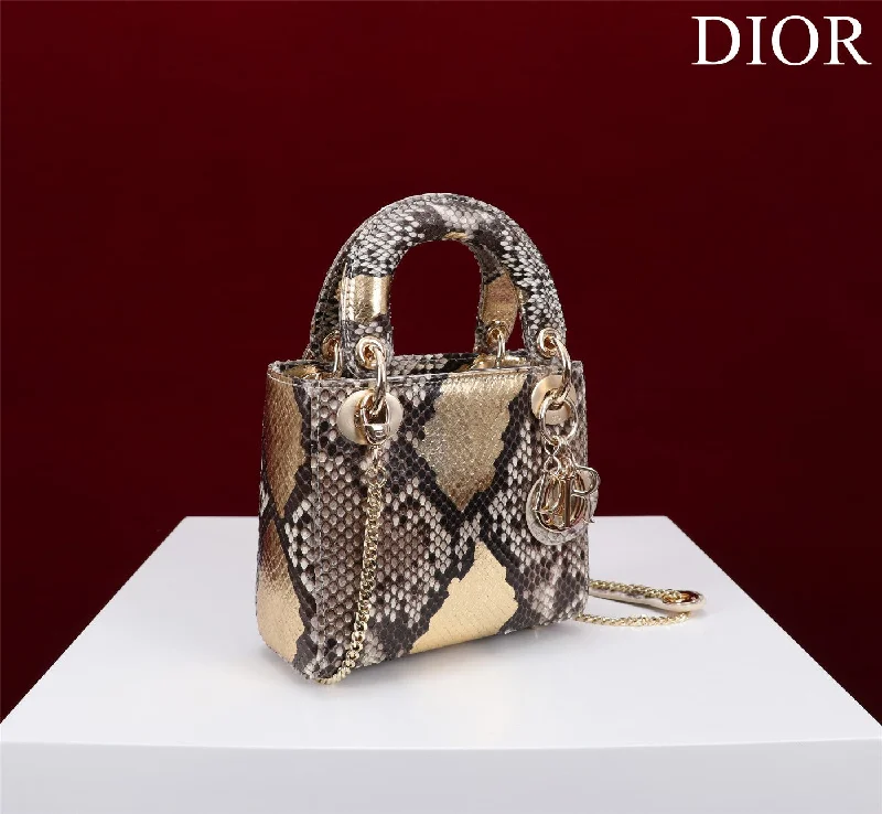 Christian Dior Saddle bags with a distressed leather finishWF - Dior Bag - 193