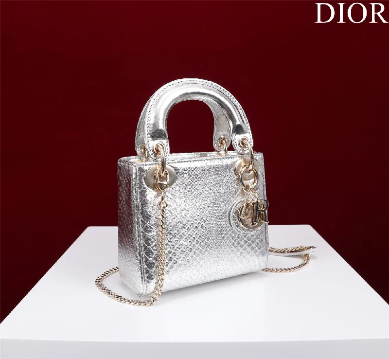 Christian Dior Saddle bags with a patent leather finish for a shiny lookWF - Dior Bag - 194