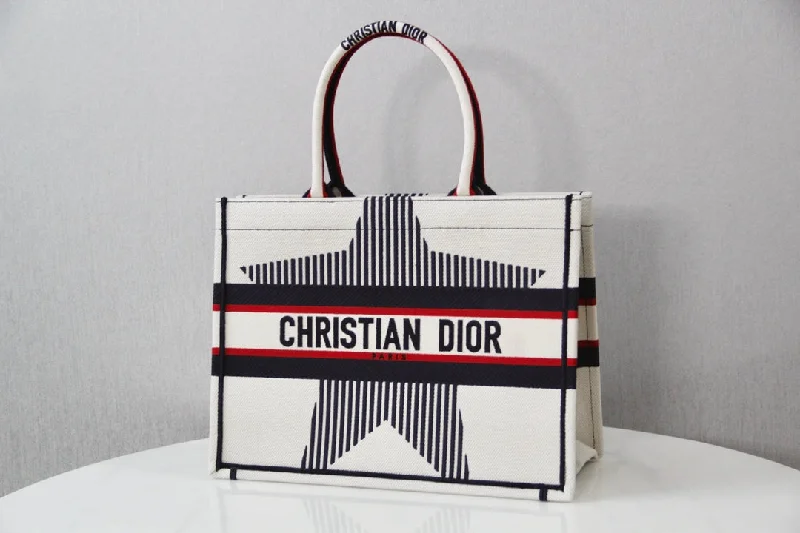 Christian Dior tote bags with a printed Dior logo on the frontWF - Dior Bag - 475